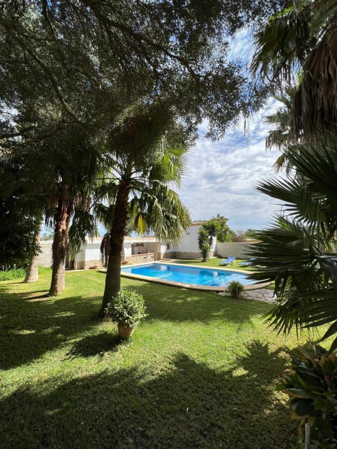 Chalet En La Barrosa, Piscina+Bbq+Grifo De Cerveza Chiclana de la Frontera Exteriör bild